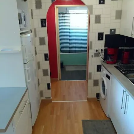 Apartment Cosy Colette,climatise Avec Stationnement Gratuit. *