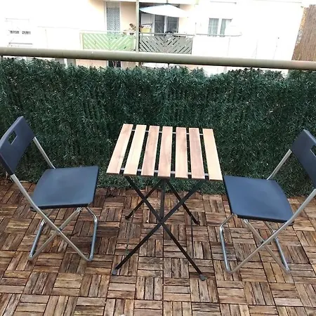 Apartment Cosy Colette,climatise Avec Stationnement Gratuit. *